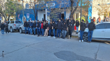 Imagen de Trabajadores del EPAS inician su tercer día de reclamo en Neuquén ante la falta de convocatoria provincial