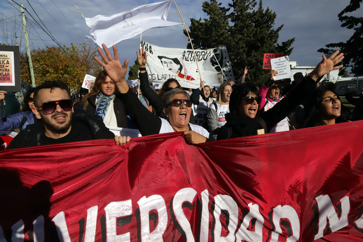 Marcha universitaria en Río Negro y Neuquén. Foto: archivo Marcelo Ochoa. 