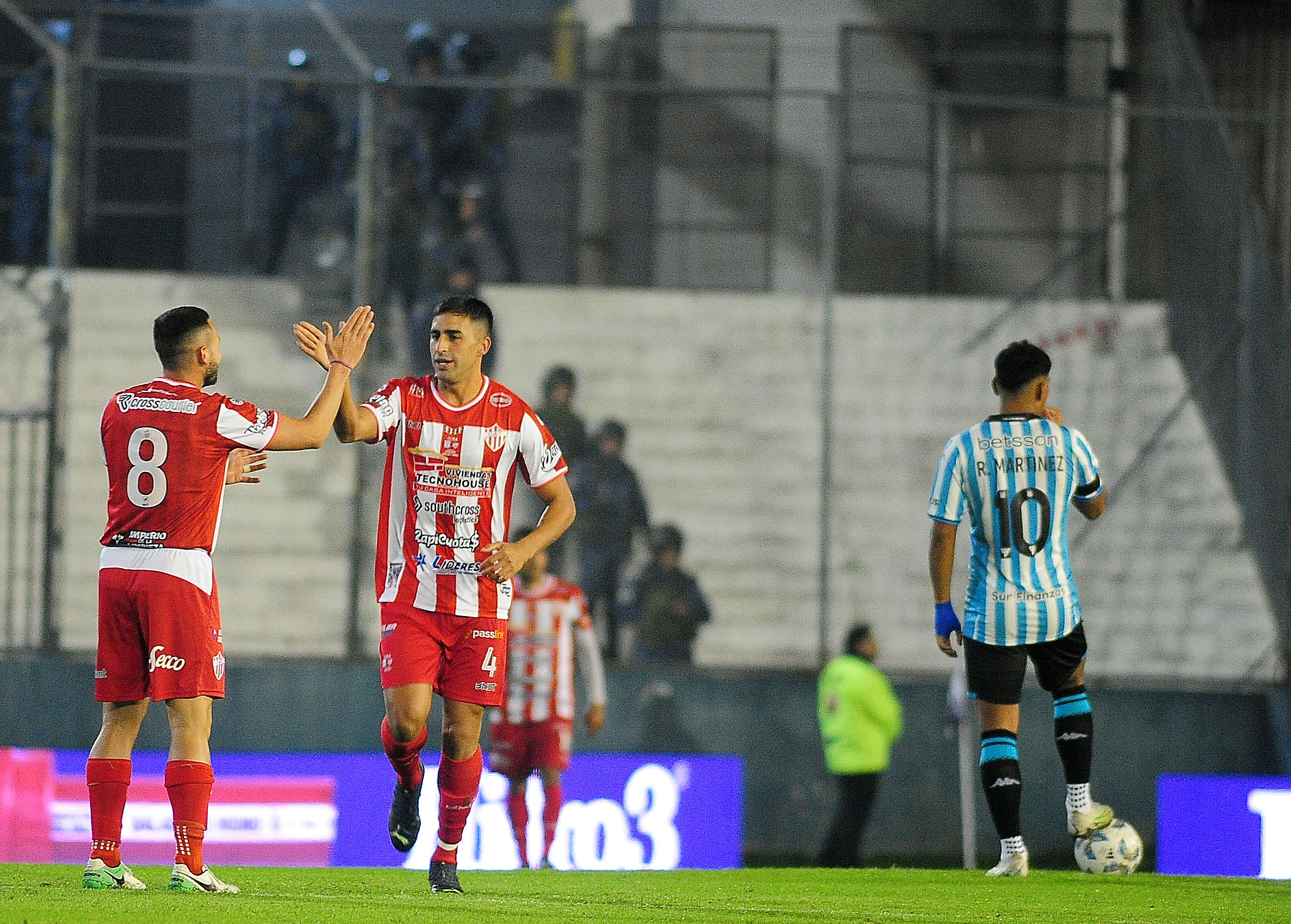 Talleres lo ganó a falta de dos minutos para el final del tiempo regular.