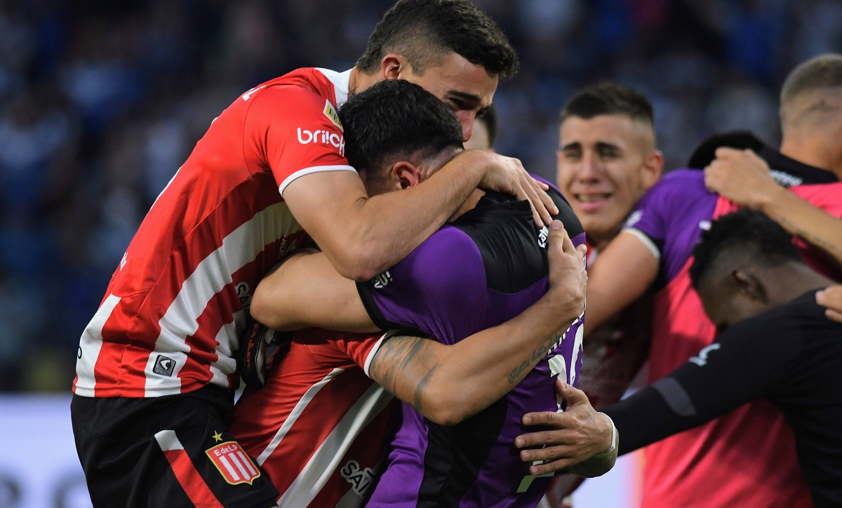 Estudiantes es el nuevo campeón de la Copa de la Liga. Foto: FBaires.