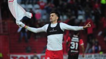 Imagen de En un partido caliente, Huracán se quedó con un triunfo agónico ante Instituto y se subió a la cima