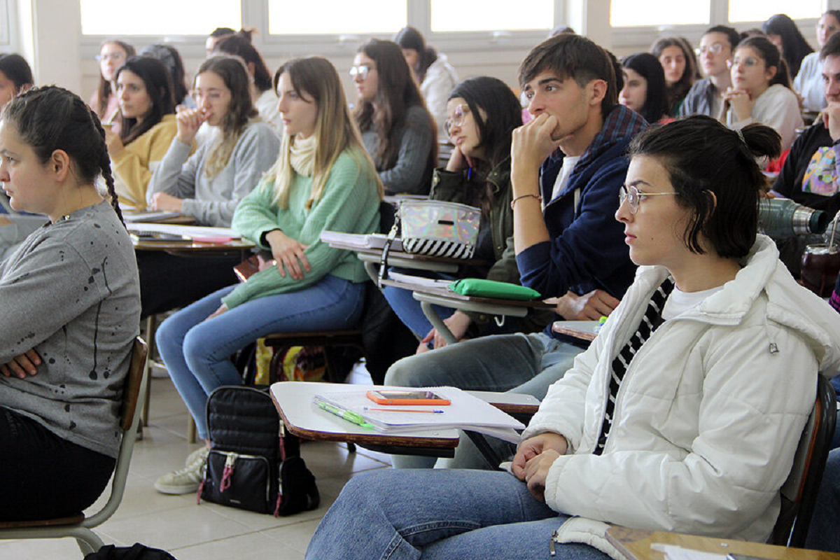 Se mantienen abiertas las Becas Progresar en mayo 2024. 