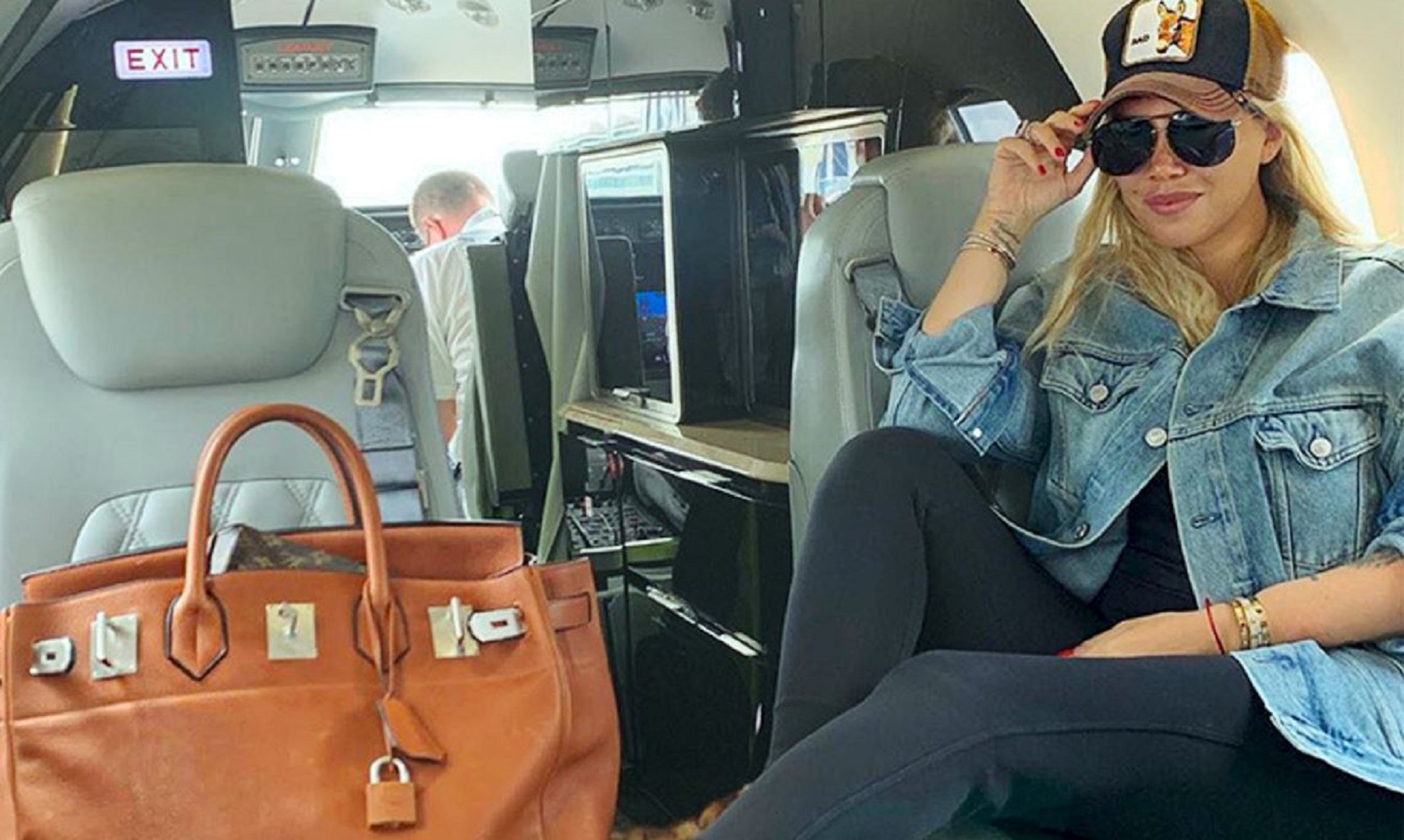 Wanda Nara en un vuelo privado