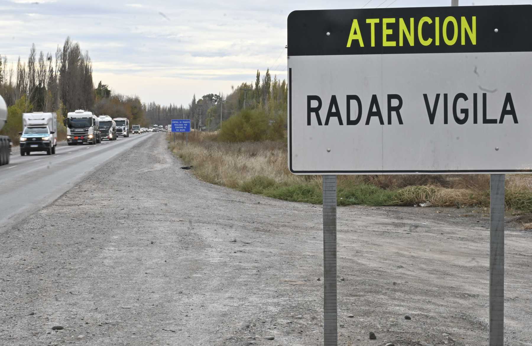 Los radares quedan suspendidos y deben ajustarse a la flamante ley. Foto: Florencia Salto