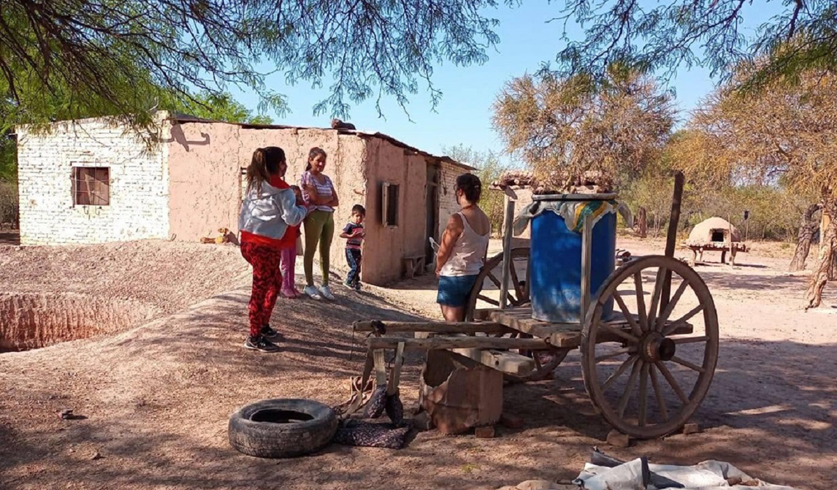 En Herrera viven 2.000 personas, y se encuentra a 150 kilómetros de la capital de Santiago del Estero, en donde el 31,1 % de los niños menores de 5 años de la provincia padecen desnutrición crónica. Foto: gentileza Haciendo Camino