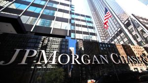 Directivo del JP Morgan, sobre la Argentina: «Subestimé el potencial de la estabilidad macroeconómica»