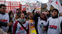 Imagen de Día del Trabajador | “La Patria no se vende, se defiende”, el grito de los gremios en Bariloche