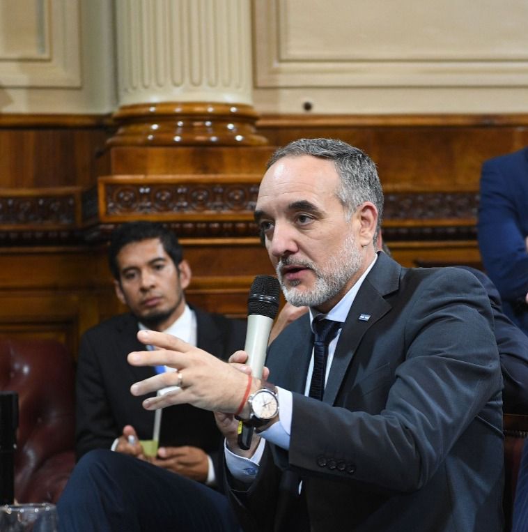 Doñate habló de "organismos que ya no tienen sentido, como la Defensoría del Pueblo".