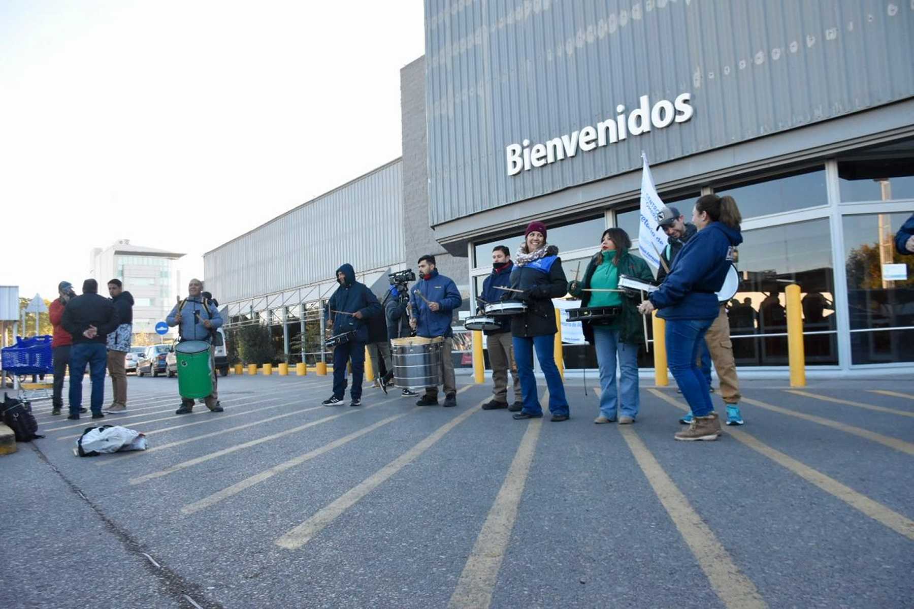 Se trata del hipermercado Chango Más ubicado en exRuta 22 y Perticone. Foto: Matías Subat.