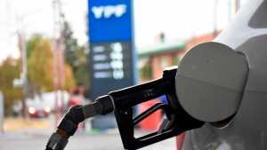 Aumento de combustibles: los precios de la nafta y el gasoil que habría adelantado Chirillo