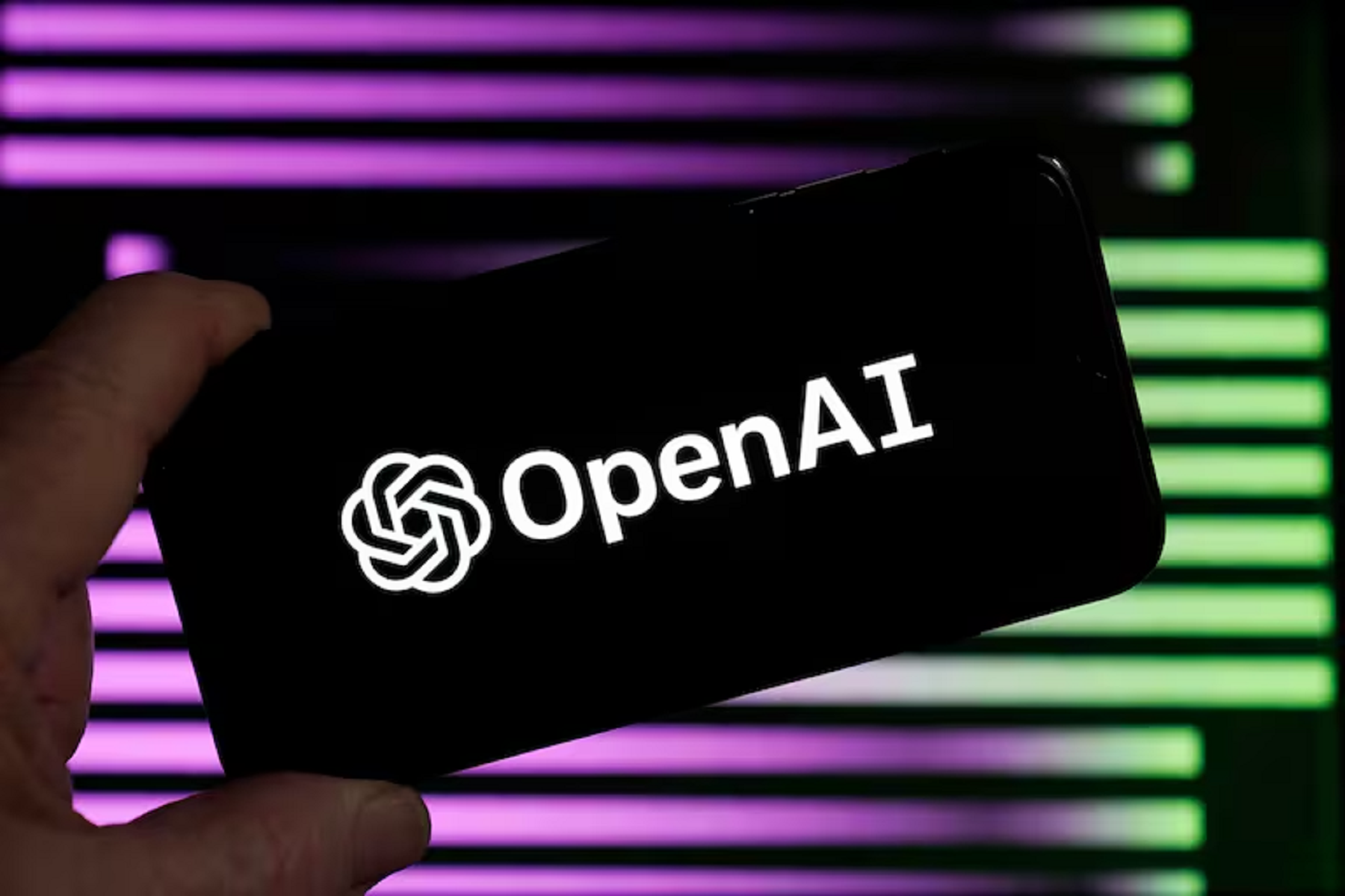 Un exempleado de OpenAI dijo que la seguridad "ha pasado a segundo plano" en la empresa.