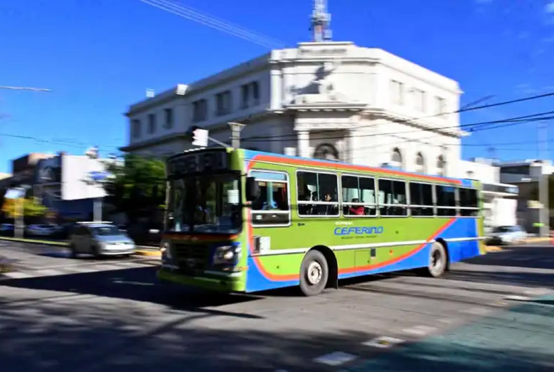 El aumento del colectivo está vigente en Viedma. 