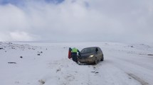 Imagen de La nieve complicó rutas en Neuquén y Río Negro: derrapes, asistidos y pedidos de precaución