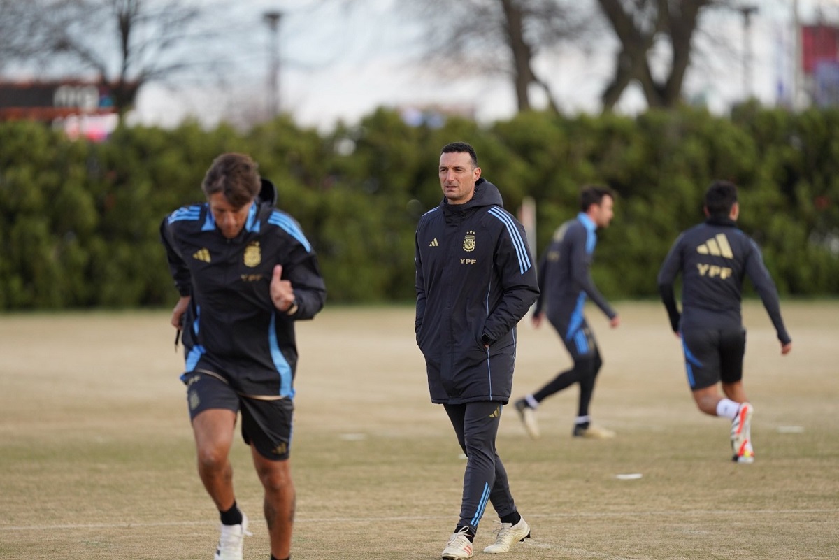 Lionel Scaloni empieza a definir la nómina definitiva para la Copa América.