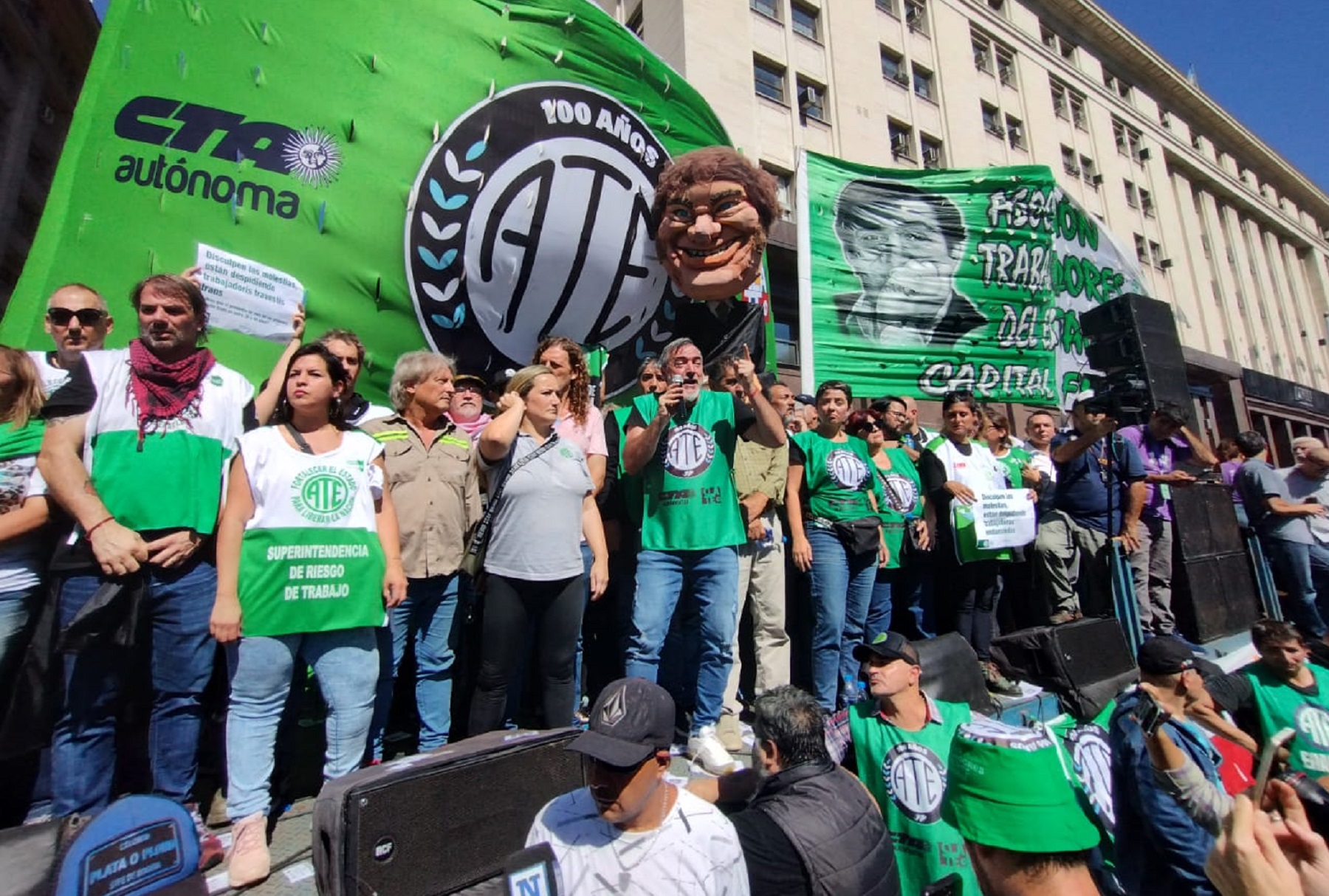 La idea de ATE es movilizarse a Córdoba con protestas sobre las rutas que conducen al Complejo Ferial. 