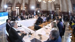 Ley Bases: con más críticas, el dictamen del paquete fiscal también se demora en el Senado