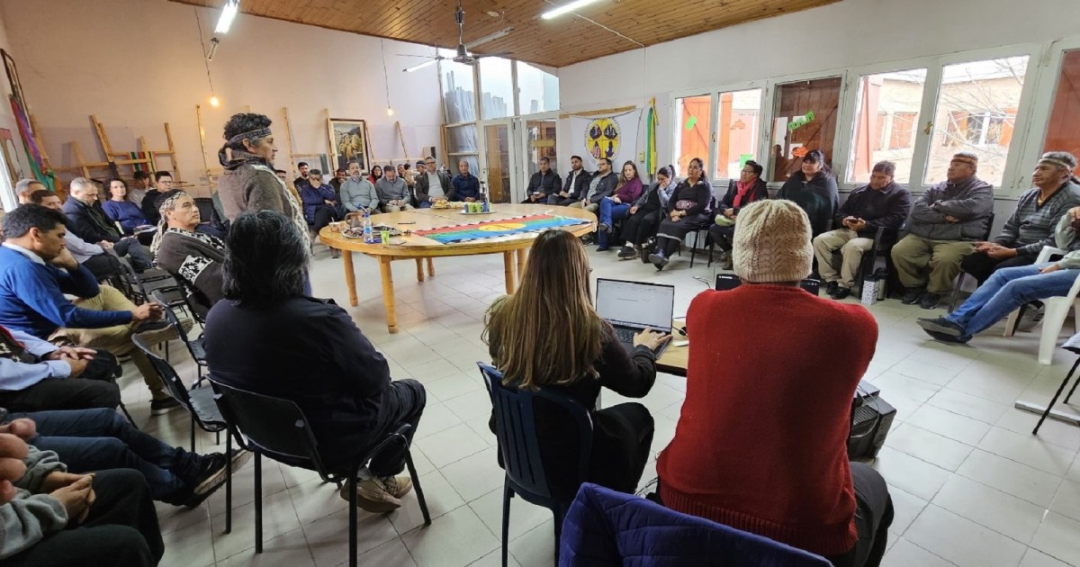 Comunidades mapuche y petroleras se reunieron para evitar «conflictos cada vez más graves» en Vaca Muerta thumbnail
