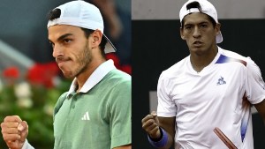 Francisco Cerúndolo y Sebastián Báez festejaron en el debut de Roland Garros
