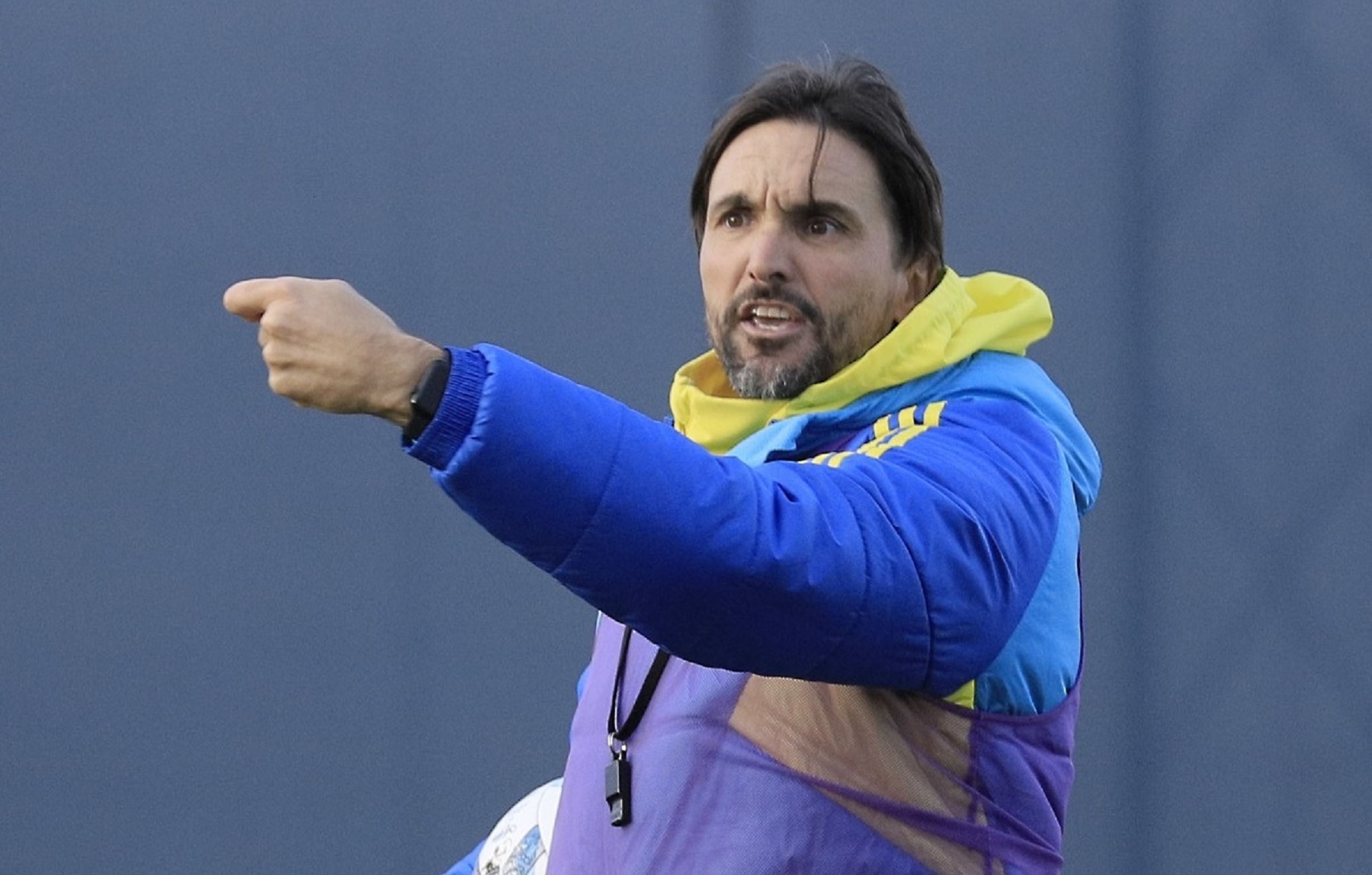 Diego Martínez prepara el once inicial para el partido ante Nacional Potosí. 