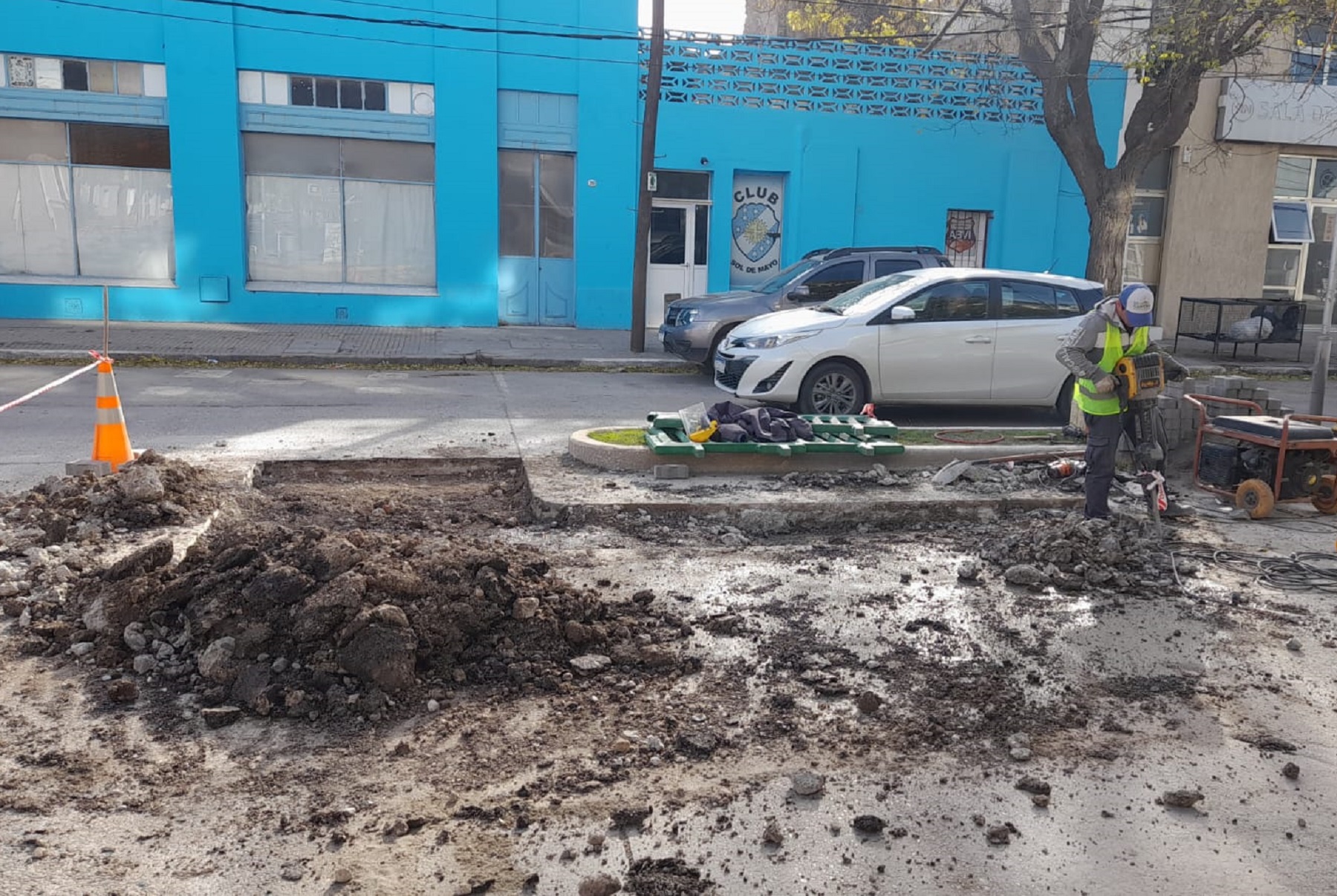 El tránsito permanecerá cortado, hasta que finalicen los trabajaos en 25 de Mayo y Buenos Aires en Viedma.