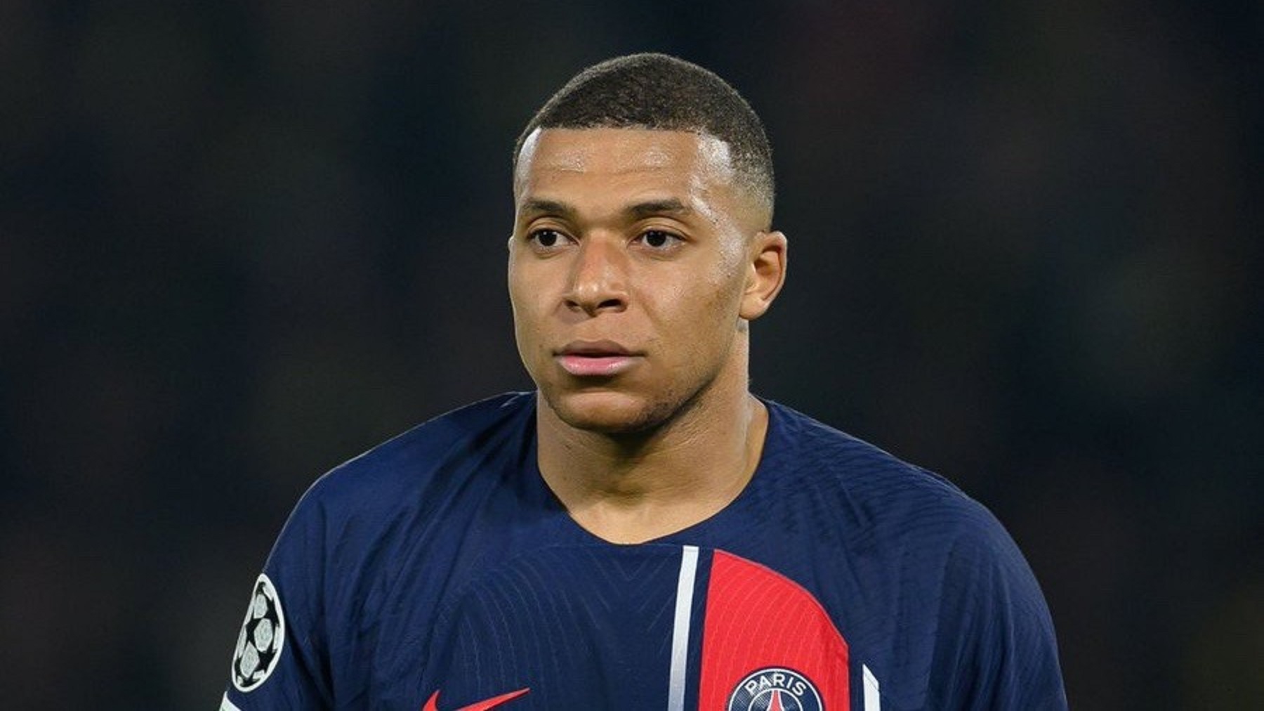 PSG decidió retenerle un monto millonario a Kylian Mbappé.