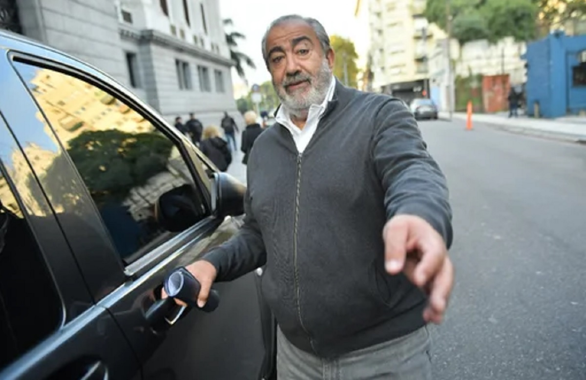 Héctor Daer, cotitular de la CGT,  a la salida del Congreso. 