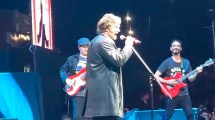 Imagen de Javier Milei en el Luna Park: con quiénes subió a tocar Panic Show, el clásico de La Renga