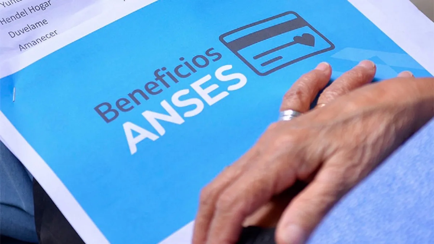 Las pensiones por viudez pueden solicitarse ante ANSES.-