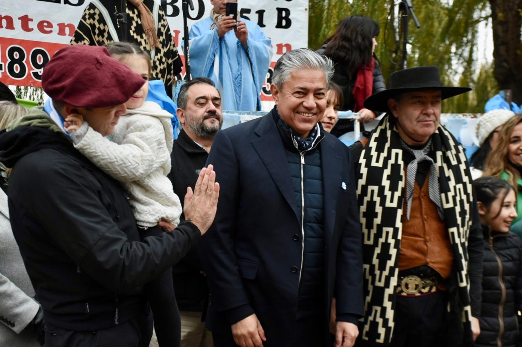 Rolando Figueroa viajó de ver al papa Francisco a Neuquén para el acto del 25 de Mayo, pero no con Gaido. foto: Matías Subat