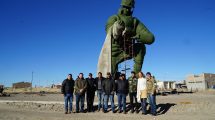 Imagen de Así se ve desde el cielo el monumento al Soldado de Malvinas: es el más grande del país y está en Zapala