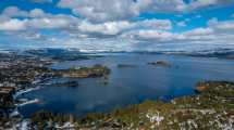 Imagen de Así se ve desde el aire la Fiesta del Chef Patagónico, en Villa Pehuenia Moquehue