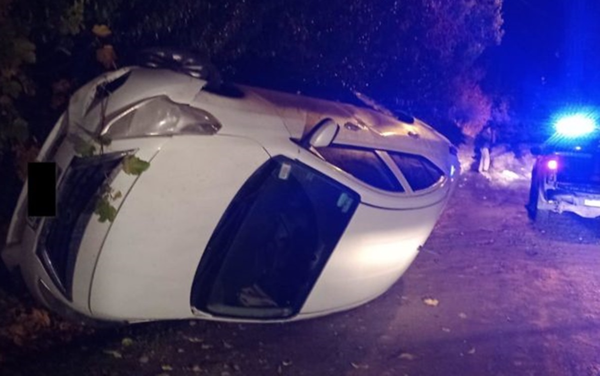 Robó a un comercio de Bariloche y al intentar escapar volcó. Foto: gentileza