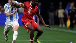 Copa América: Canadá denunció comentarios racistas contra uno de sus futbolistas tras el partido ante Argentina