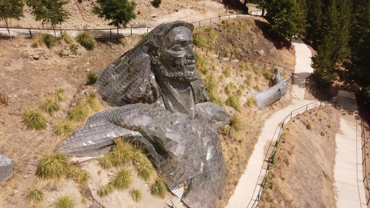 Una de las piezas que impactan en el Via Christi de Junín. El gigantesco parque de esculturas sobre la vida, pasión y resurrección de Jesús