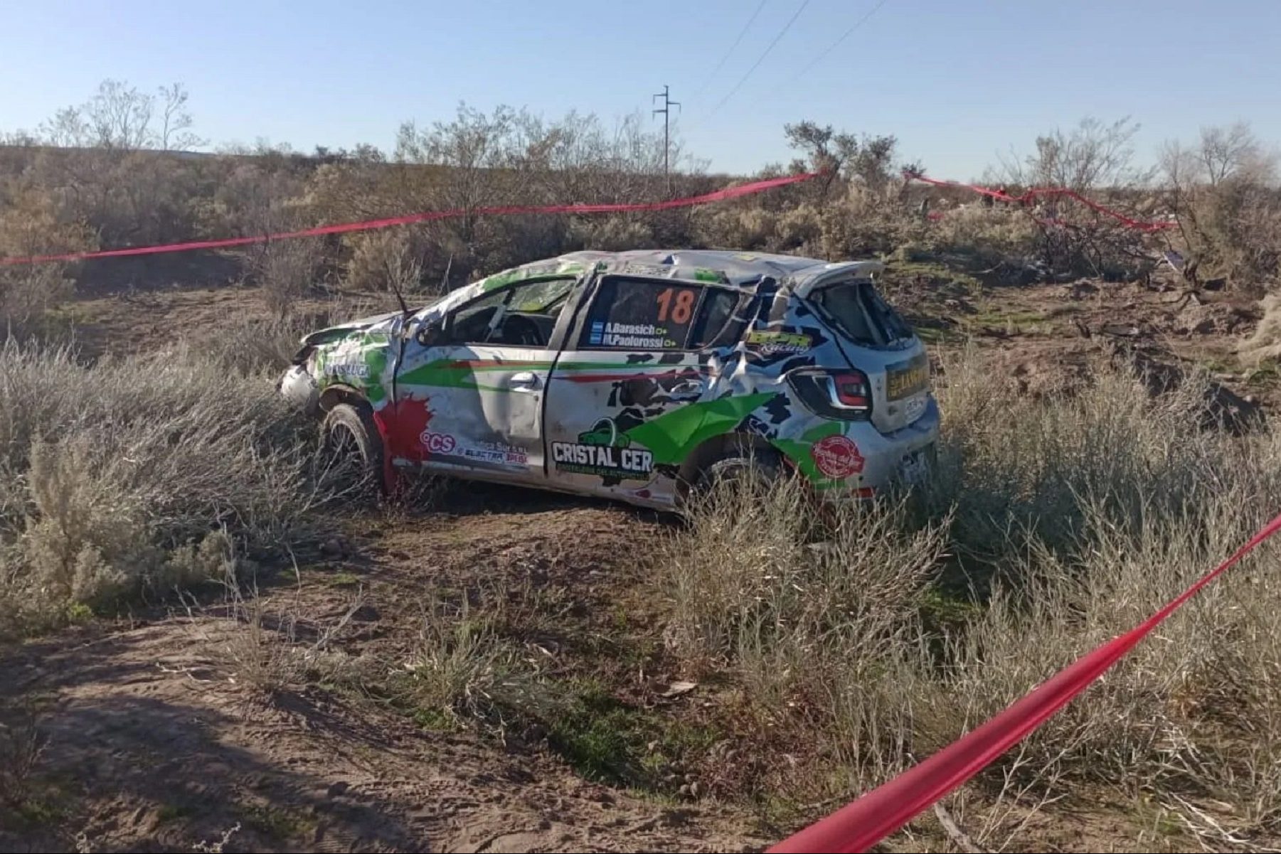 El pequeño que fue embestido por el auto que disputaba la fecha del Rally Regional está internado en el hospital de Roca. 