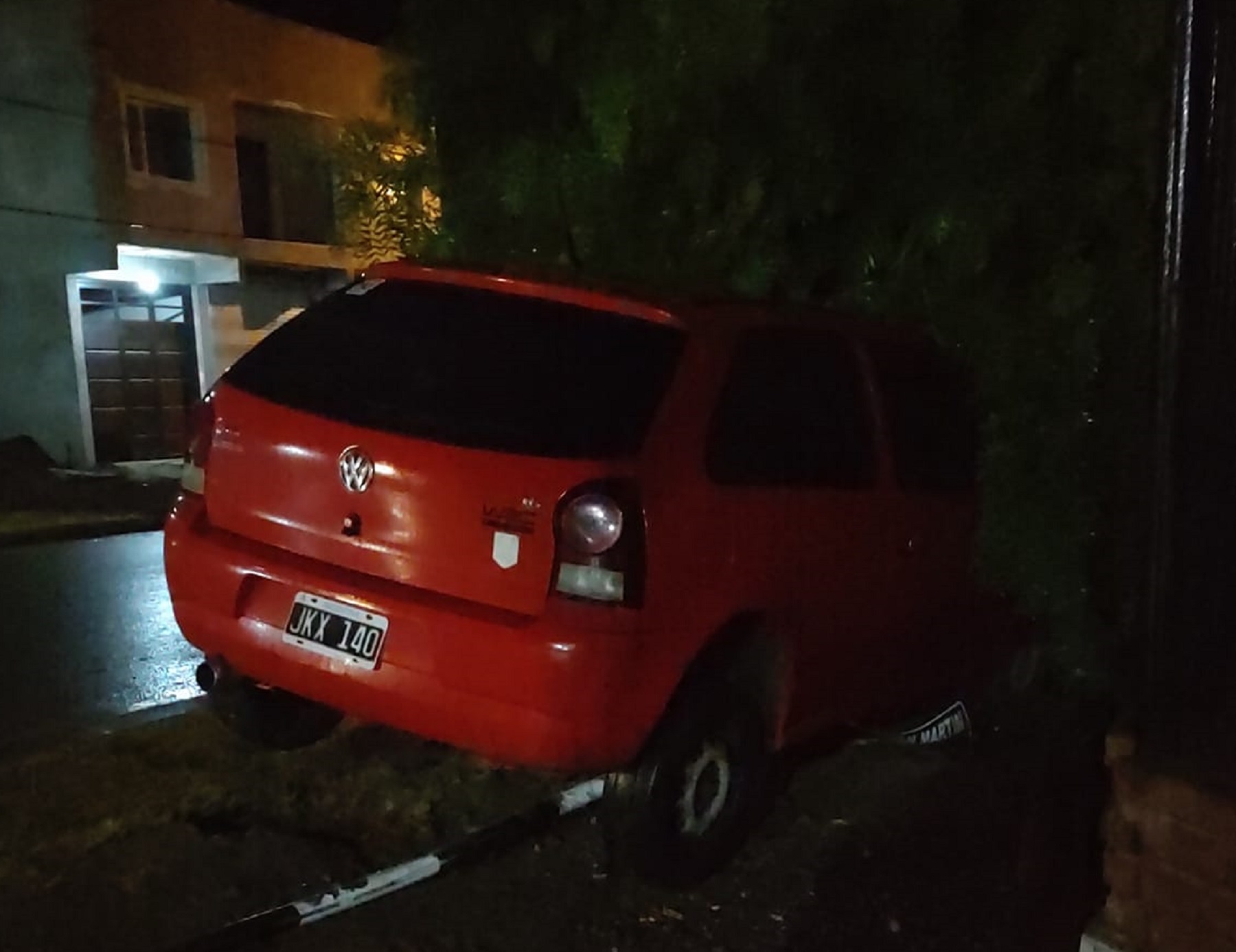 el hombre murió tras chocar contra un árbol en Huerg. Foto: gentileza