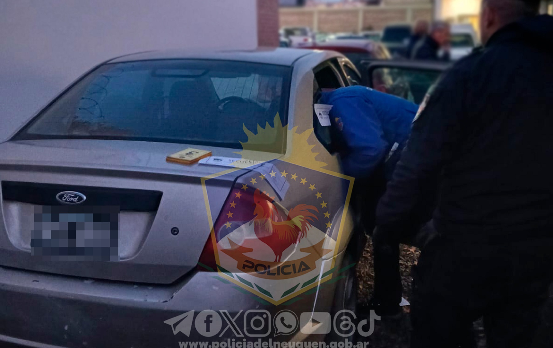 El vehículo utilizado en los delitos era un Ford Fiesta. Foto: Policía de Neuquén. 