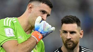 Álvaro Morales apuntó contra Messi y Dibu Martínez: «¿Cuántas veces le ha tocado el dopaje?»