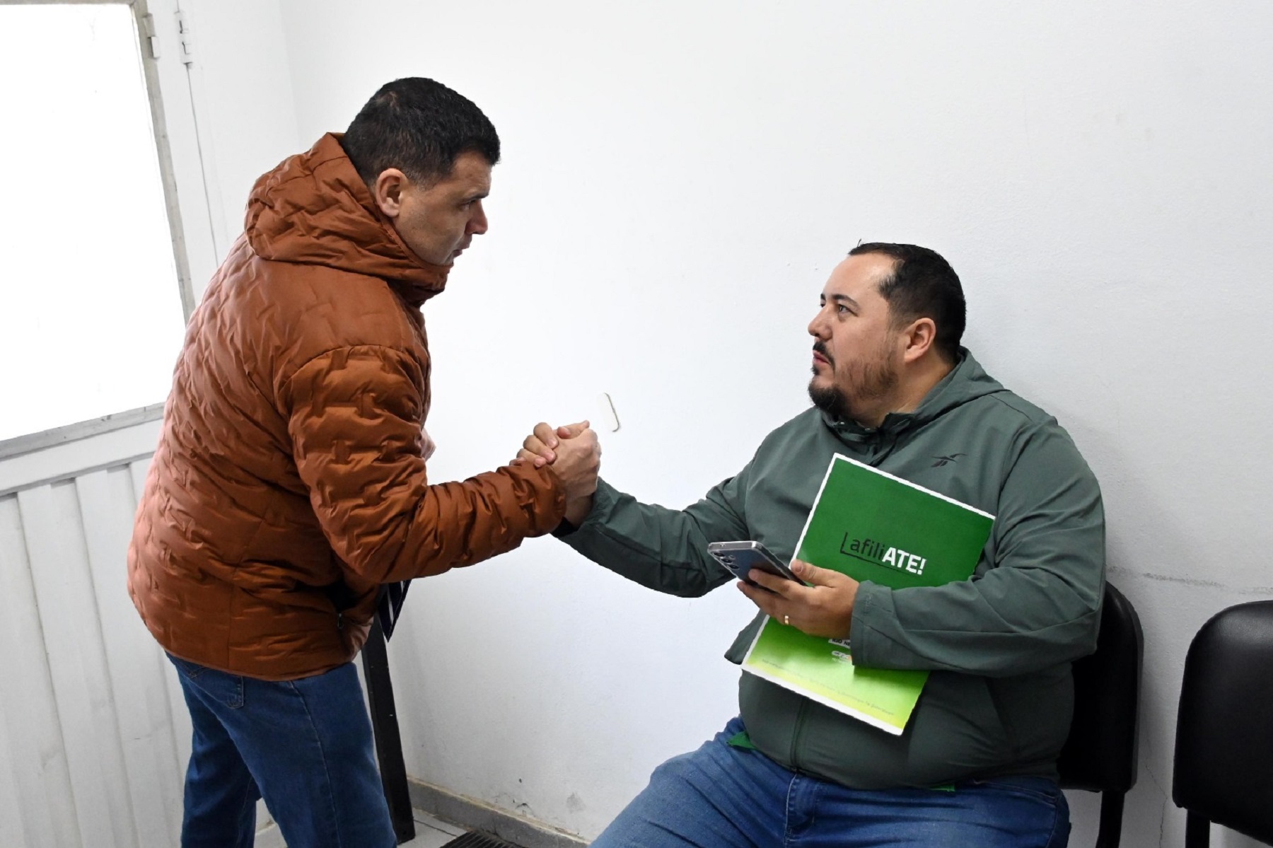 UPCN y ATE se unieron en el rápido rechazo a la propuesta oficial. Foto: Marcelo Ochoa.