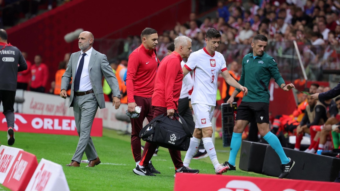 Robert Lewandowski fue reemplazado al minuto 31 del amistoso con Turquía y encendió las alarmas.