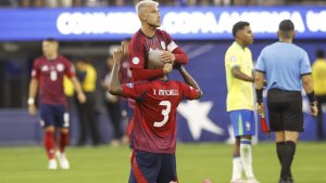 La tarjeta rosa se utilizó por primera vez en la Copa América en el partido entre Brasil y Costa Rica