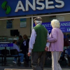 Imagen de Jubilados y pensionados: Anses comenzó el pago de junio 2024, ¿cuándo cobro?