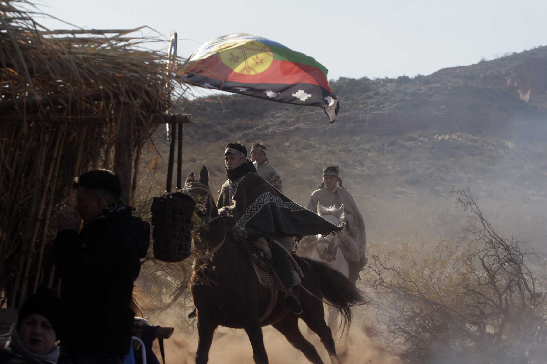 Un sector de la Confederación Mapuche reclamó al gobierno por las personerías. Foto: archivo Oscar Livera.