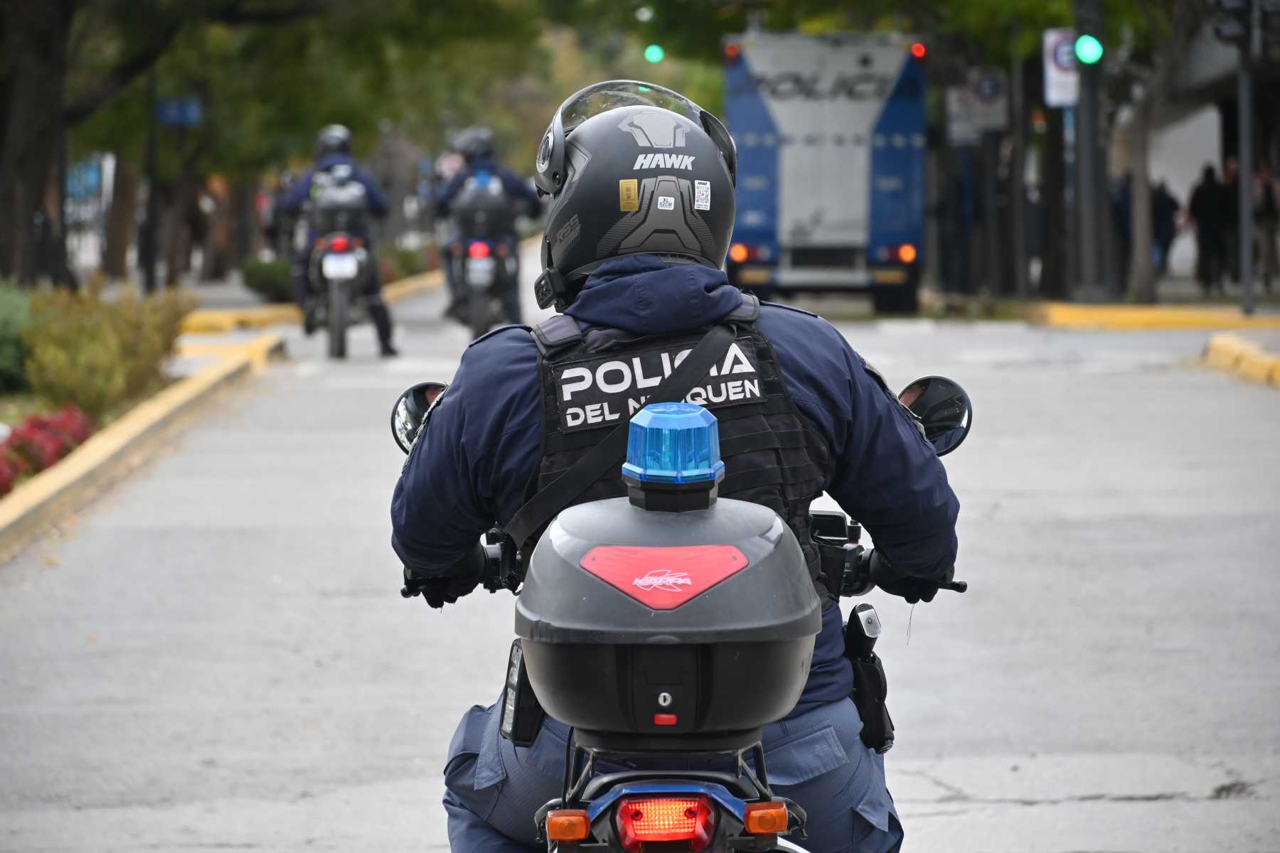 Asaltan a una mujer de 71 años y la encierran en el baño para quitarle dinero y joyas en Neuquén