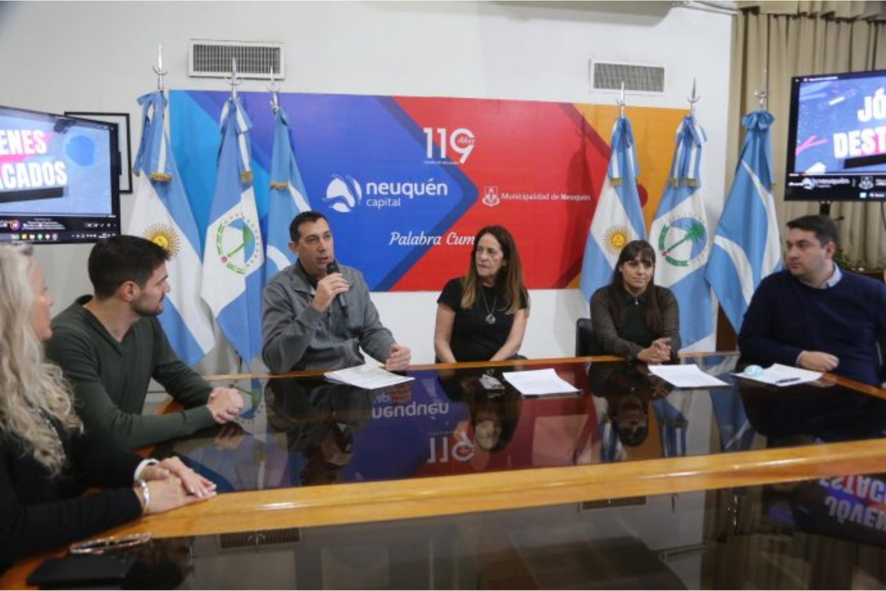 La secretaria de Derechos Humanos, Relaciones Institucionales y Cooperación Internacional contó que se trata de una actividad muy convocante y recordó que el año pasado hubo más de dos mil inscriptos. Foto neuquencapital.gov.ar