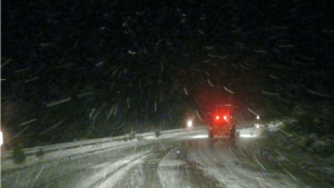 Ruta 40 complicada entre Bariloche y El Bolsón este lunes, por nieve y lluvias: extrema precaución
