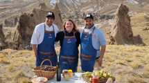 Imagen de Video | Un postre nuevo del norte neuquino: ñaco, nieve y vino, conocelo