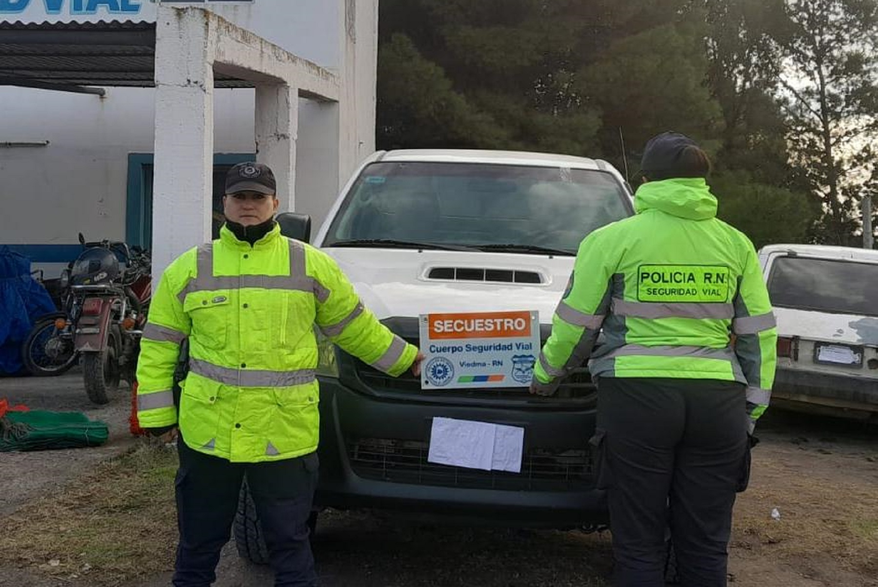 La camioneta fue secuestrada por personal del Cuerpo de Seguridad Vial N° 80 de Viedma. Foto Gentileza