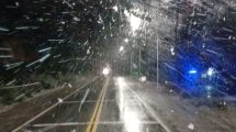 Imagen de La nieve «complica» la Ruta 40 entre Bariloche y El Bolsón, este lunes: cuál es la situación