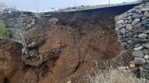 Imagen de Video | Impresionante socavón en una ruta del norte de Neuquén: qué pasa con el tránsito